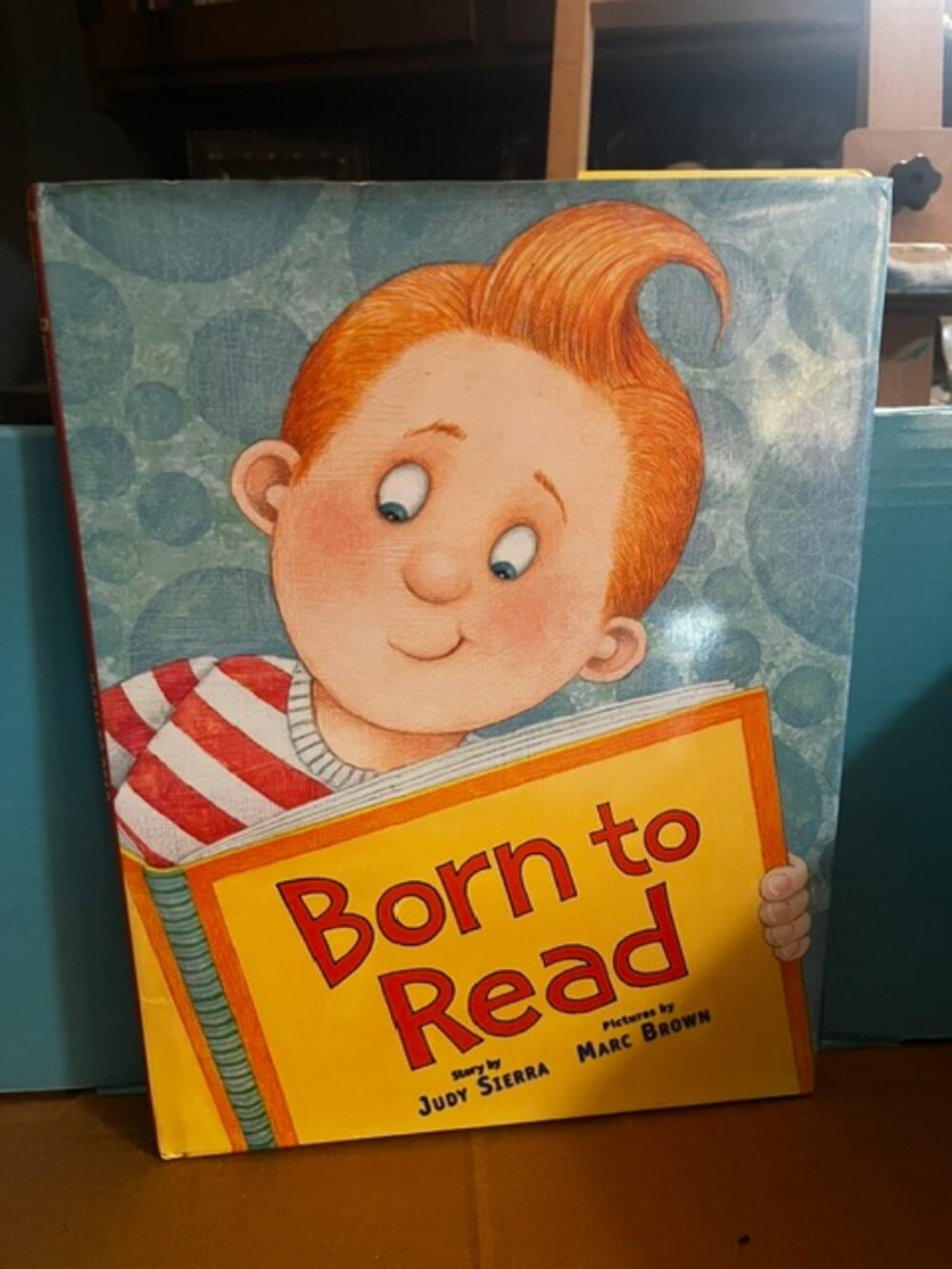 Born to Read Hardcover with Dust Jacket Pre-owned very good